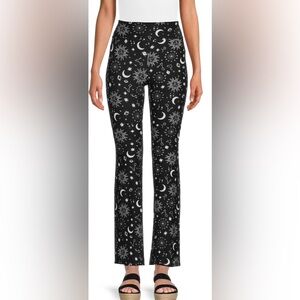 EUC No Boundaries Girls Black and White Celestial Print Pants - Size M